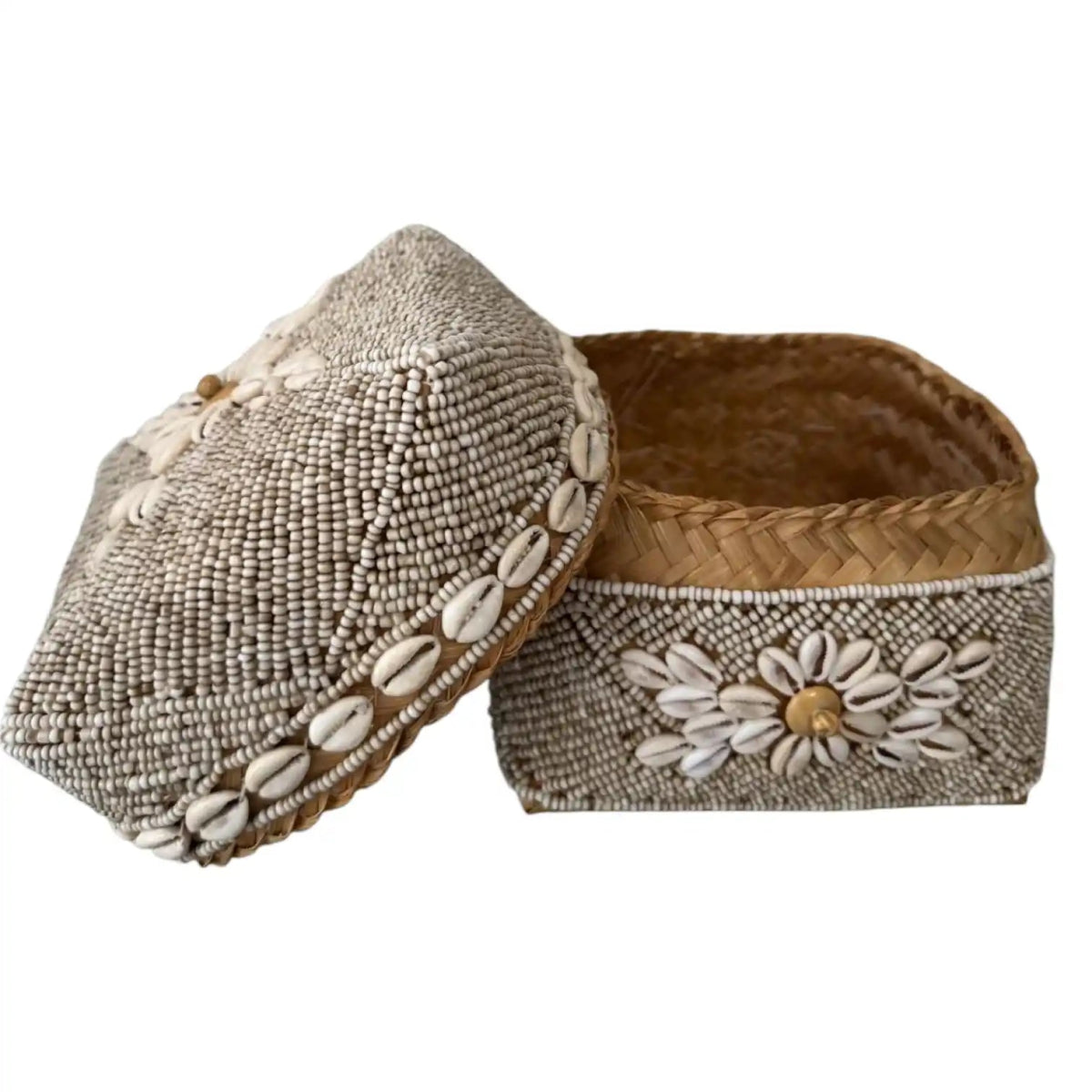 Beachy Decor Coastal and Beach Decor
