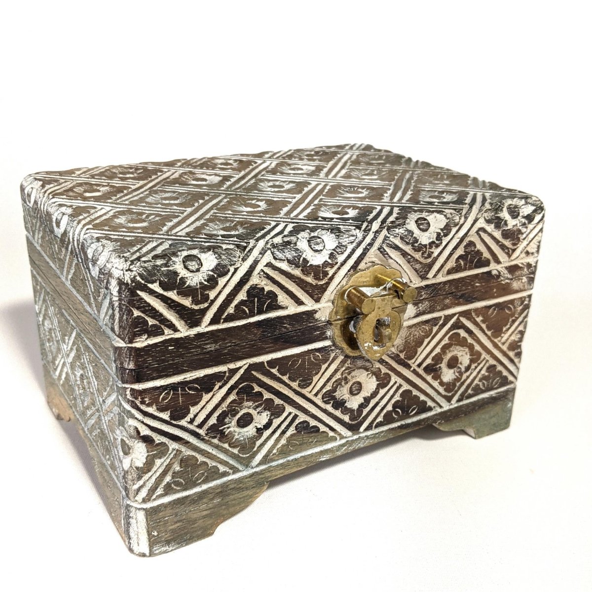 Beachy Decor Coastal and Beach Decor