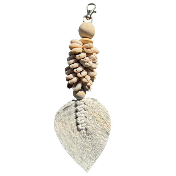 Shell Keyring with Leaf